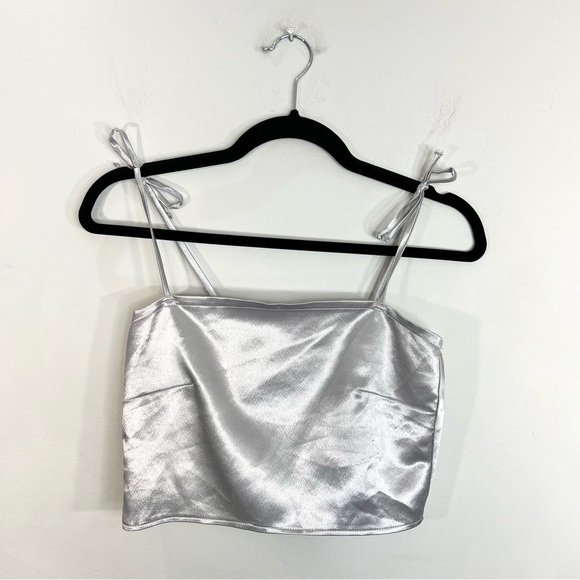Ary Pastelle Montreal metallic silver satin tie shoulder crop top cami tank top - Picture 2 of 9